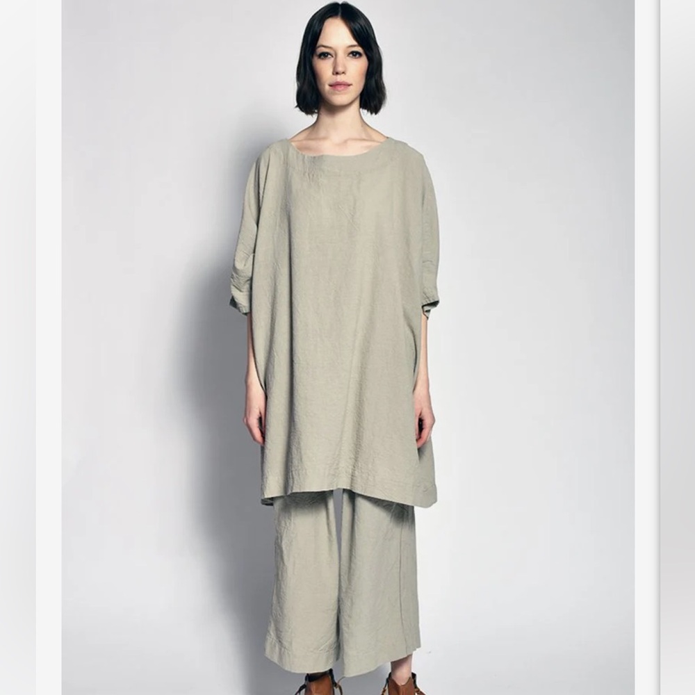UZI NYC 100% cotton oversized comfortable casual dress in oatmeal
